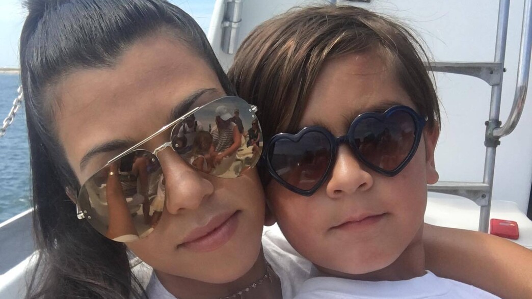 קורטני קרדשיאן ובנה הבכור מייסון דיסיק (צילום: instagram)