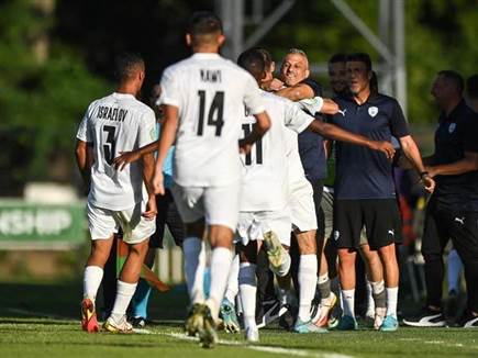 (UEFA) (צילום: ספורט 5)