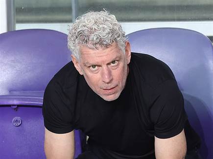 וגם הנוכחות של מיץ' גולדהאר לא שינתה (ברני ארדוב)