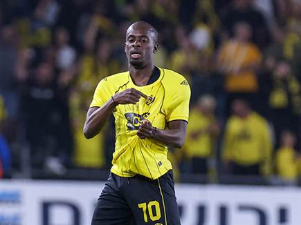 בית&quot;ר חזרה למשחק עם אספרייה (צילום: דני מרון)