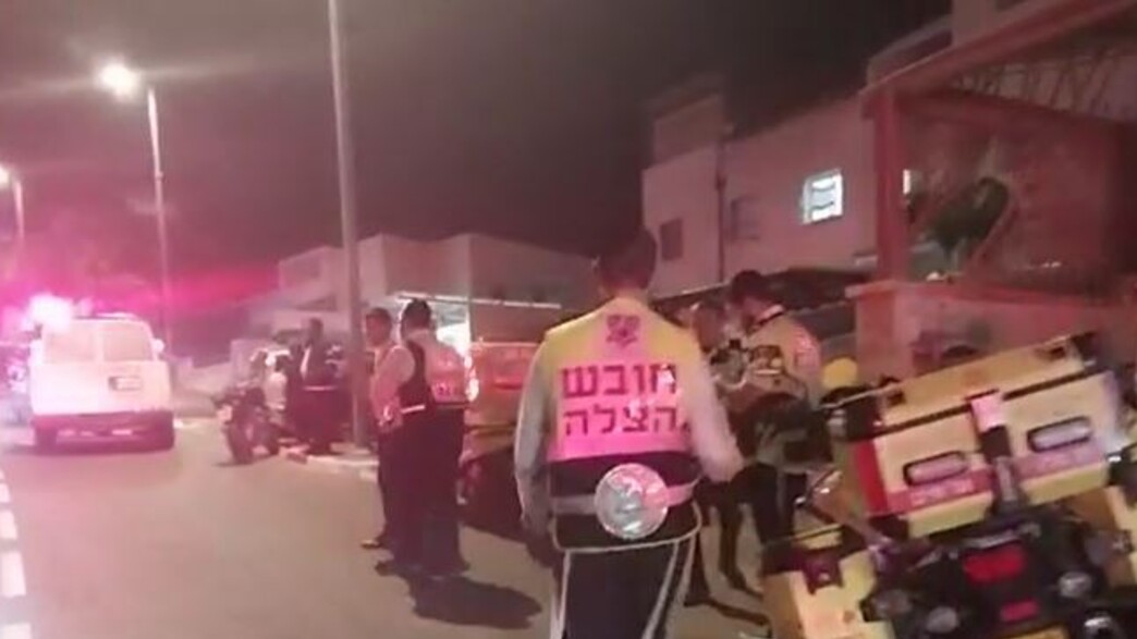 זירת הרצח באלעד אמש זירת הרצח באלעד אמש