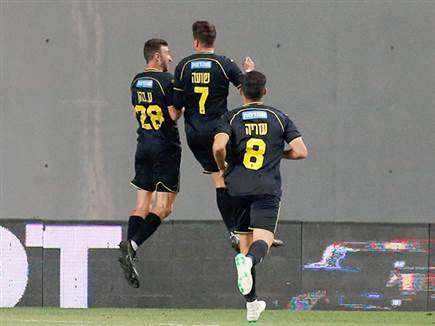 עמית כהן כבש ראשון (צילום: אלן שיבר)