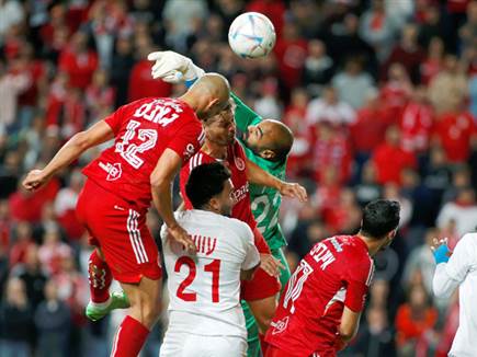 למרות משחק לא גדול שלהם (אלן שיבר)