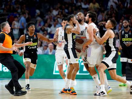 זכאי (Jesus Orihuela/Euroleague Basketball via Getty Images) (צילום: ספורט 5)