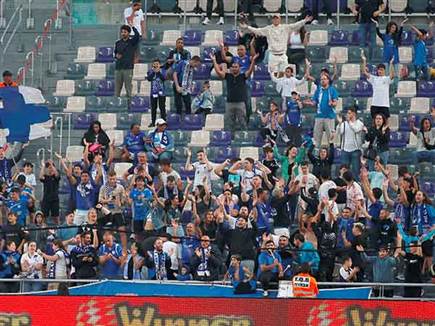 אוהדי ק"ש צבעו את בלומפילד (אלן שיבר)