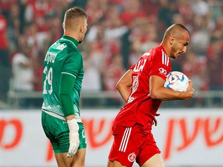 אבל נהנתה ממזל (אלן שיבר)