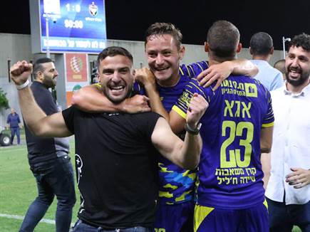 הקבוצה מהעיירה הקטנה (צילום: דני מרון)