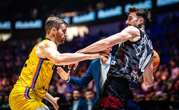 אור קורנליוס הפועל ירושלים כדורסל (צילום: FIBA PHOTOS)