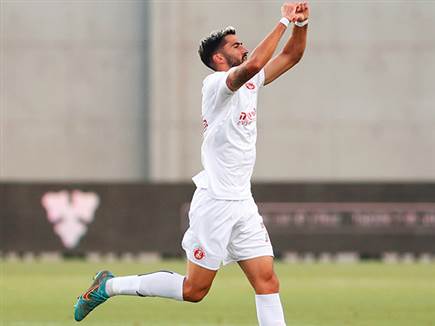 וגם את טוויזר חוגג עם צמד (אלן שיבר)