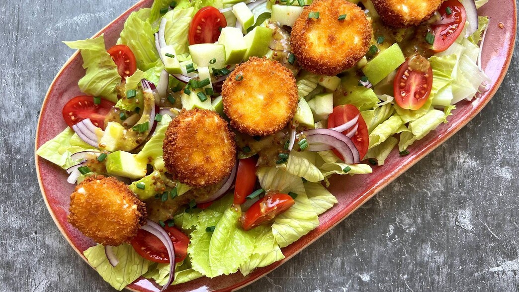 סלט ירוק עם גבינת עיזים סלט ירוק עם גבינת עיזים