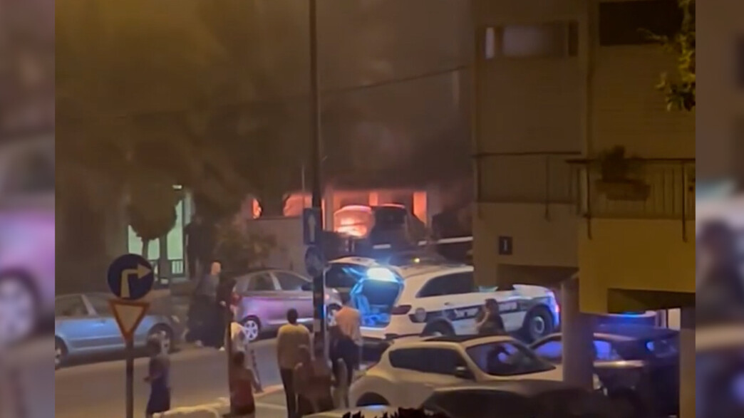 זירת פיצוץ הרכב ברחוב ארלוזורוב בת"א (צילום: רשתות חברתיות לפי סעיף 27א)