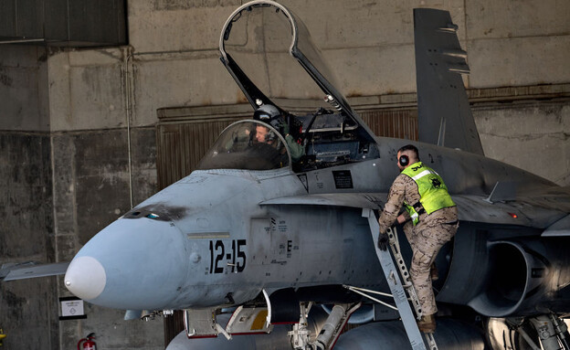 מטוס הקרב (צילום: Horacio Villalobos#Corbis/Getty Images)