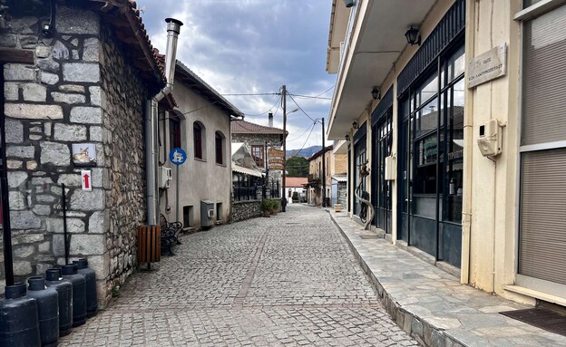 כפר ויטינה - הרחוב (צילום: שני קורן)