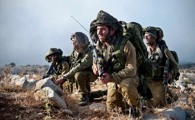על הפרק: הסדרת הארכת השירות הסדיר