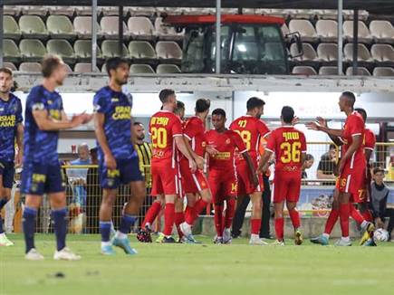 ומצאה את השער (לירון מולדובן)