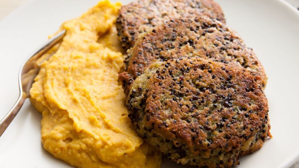 קציצות עדשים כתומות עם קינואה קציצות עדשים כתומות עם קינואה