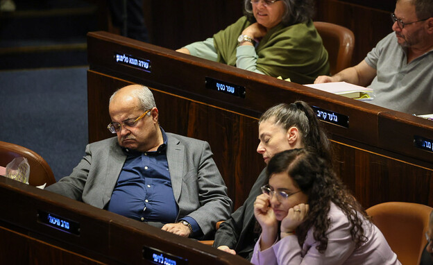 לילה לבן במליאת הכנסת: אושר התקציב לשנים 2024-2023 (צילום: נועם מושקוביץ, דוברות הכנסת)