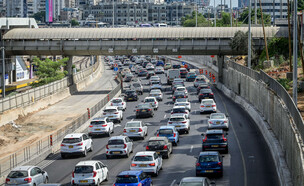 פקקים בנתיבי איילון בתל אביב (צילום: יוסי אלוני, פלאש 90)
