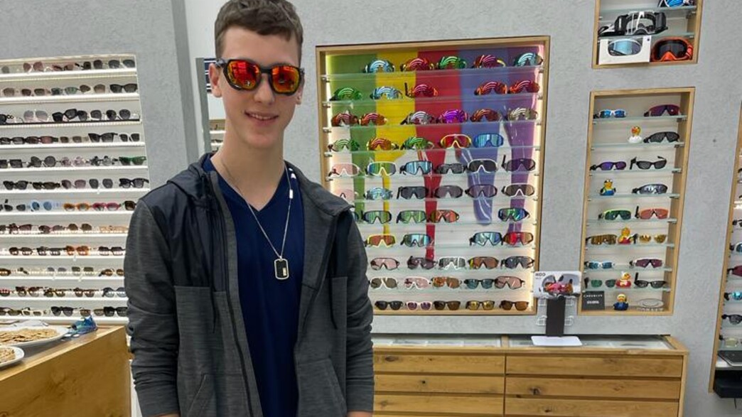 בן זלינגר ורובי, לא הוכנסו לסניף דומינוס פיצה