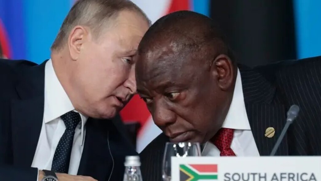 פוטין ונשיא דרום אפריקה סיריל רמפוסה, 2019