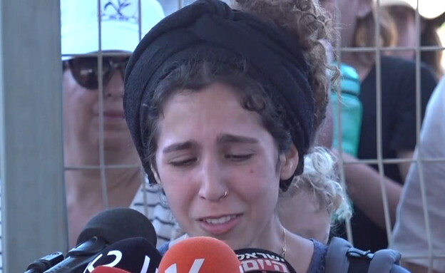 אשתו של מאיר תמרי ז"ל שנרצח בפיגוע הירי בחרמש (צילום: N12)