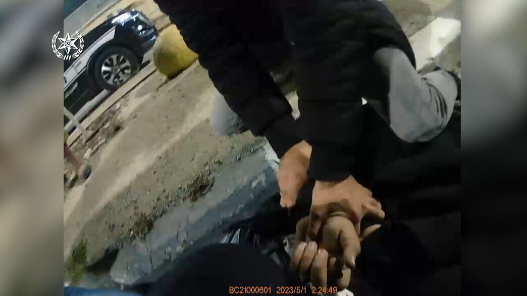 מרדף אחרי גנבי רכב מרדף אחרי גנבי רכב