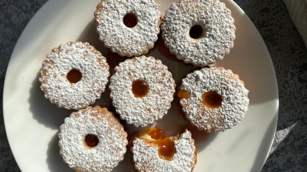 עוגיות סנדוויץ' פרח ריבה עוגיות סנדוויץ' פרח ריבה