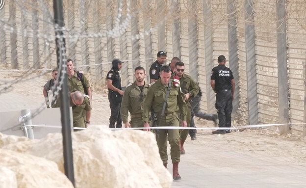 הרצי הלוי בסיור בגבול ישראל מצרים (צילום: דובר צה"ל)