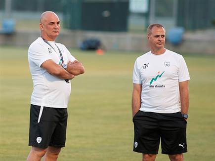 חזן מתכנן הפתעות? (אלן שיבר)