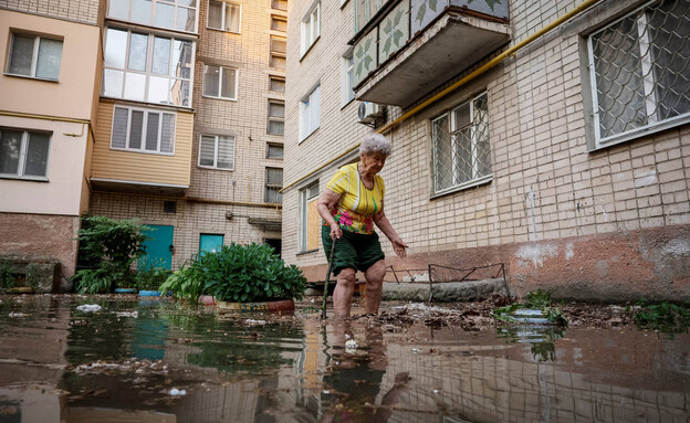 Citoyens évacués dans la zone inondable, sud de l'Ukraine (Photo: Reuters)