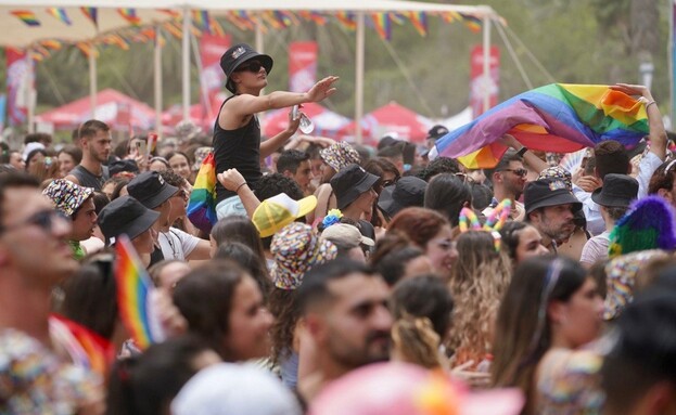 מסיבת הגאווה בת"א (צילום: אילן ספירא, עיריית תל אביב-יפו)