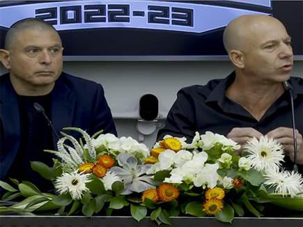 שטינברג וברדוגו במסיבת העיתונאים (צילום: ספורט 5)