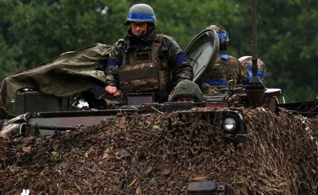 כוח בחזית (צילום: ANATOLII STEPANOV/AFP)