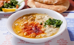 מרכז החומוס האסלי (צילום: דורון רייך, יחסי ציבור)