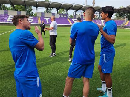 שחקני הנבחרת באימון הערב בהונגריה