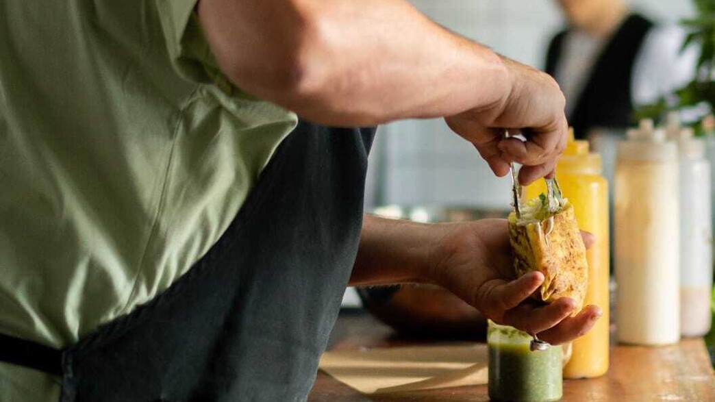 שווארמה וייסברג. הרכבה בפעולה שווארמה וייסברג. הרכבה בפעולה