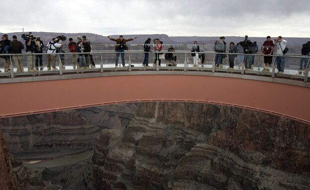 הגשר הגבוה בגרנד קניון, Grand Canyon Skywalk (צילום: Ann Johansson, Getty Images)