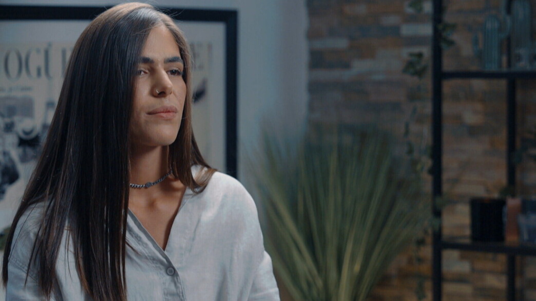 טל, נעקצה על ידי נוכלת הטינדר