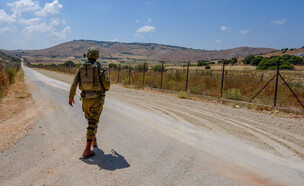חייל צה"ל בגבול ישראל עם לבנון (צילום: אייל מרגולין, פלאש 90)