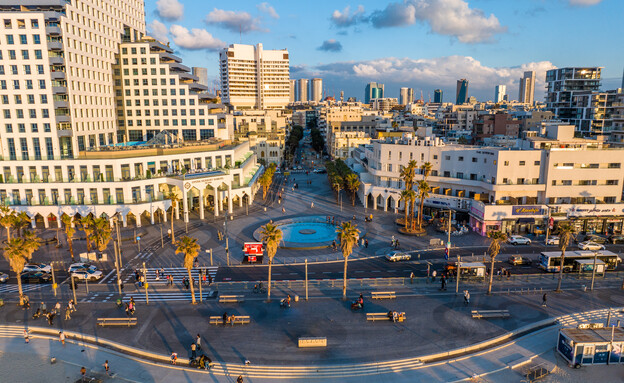 רחבת כיכר האופרה המחודשת בתל אביב (צילום: יונתן הוניג, יחסי ציבור)