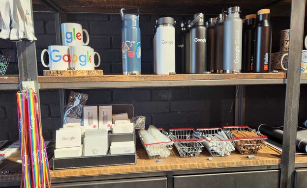 החנות של גוגל במשרדי גוגל בדבלין (צילום: דנה גוטרזון)