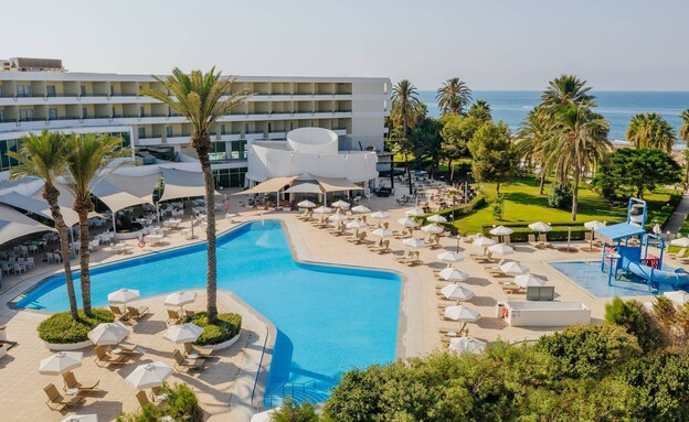 מלון קפריסין  louis imperial beach (צילום: louis hotels)