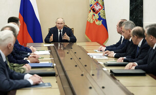 נשיא רוסיה ולדימיר פוטין בפגישה במשרדו במוסקווה (צילום: רויטרס)