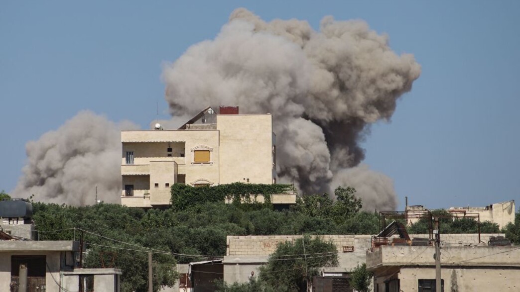 האש בסוריה (צילום: ABDULAZIZ KETAZ/AFP)