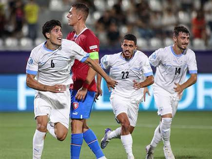 עם שער בלתי נשכח (צילום: אסי קיפר, ההתאחדות לכדורגל)