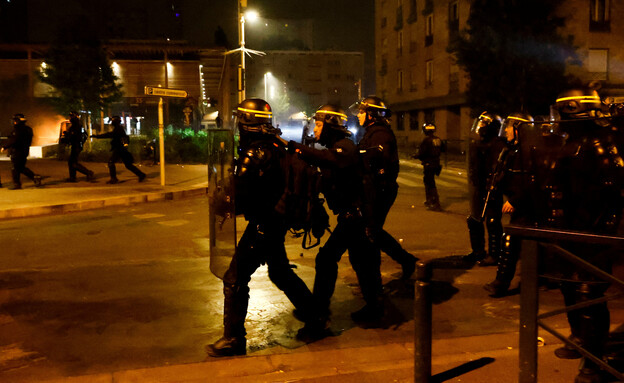 המהומות בצרפת (צילום: רויטרס)