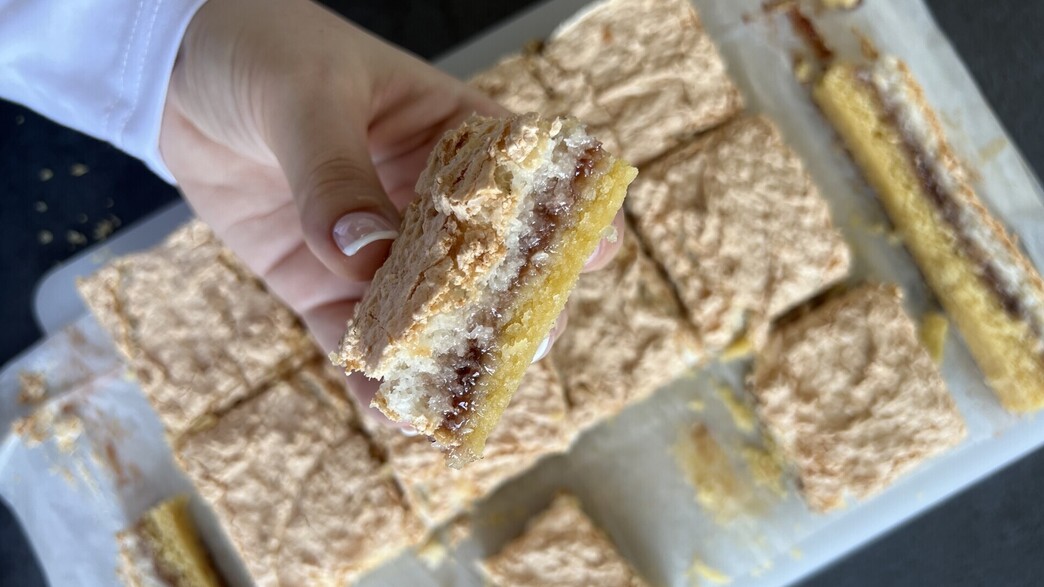 חיתוכיות ריבה וקוקוס  