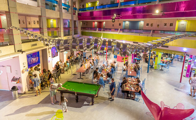 אברהם הוסטל-מגזין - 43 אברהם הוסטל-מגזין - 43