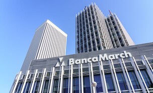 הנהלת בנק BANCA MARCH בספרד (צילום: Jose Miguel Sanchez, shutterstock)