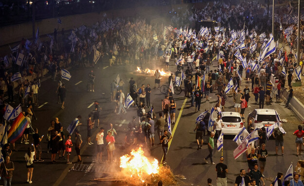 הפגנה באילון (צילום: רויטרס)